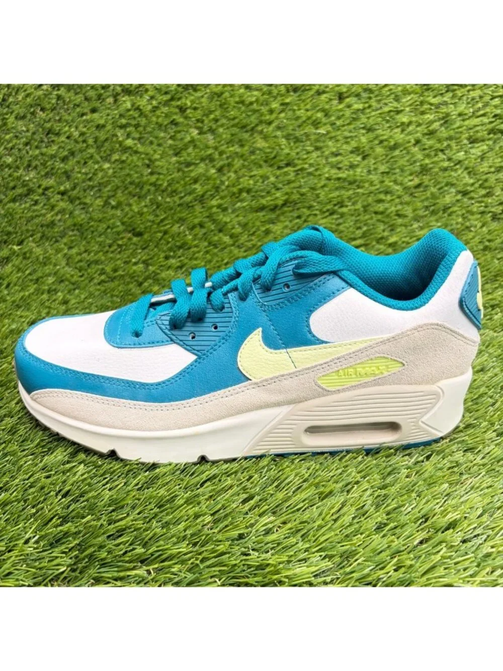 Nike please review
